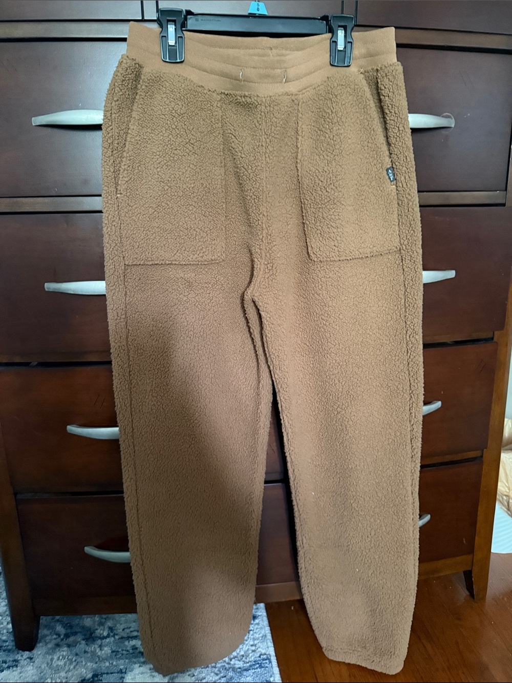 Plush Sherpa Joggers in Caramel